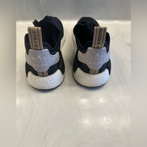 Women’s Adidas Nmd R1 - Picture 3 of 8